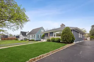123 E Columbia Ave, Elmhurst, IL 60126 - Photo 2