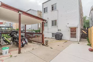 2441 N Hamlin Ave, Chicago, IL 60647 - Photo 30