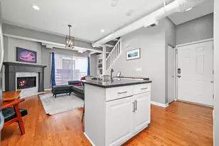 2231 N Lister Ave, Chicago, IL 60614 - Photo 6
