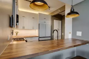 200 N Jefferson St, Chicago, IL 60661 - Photo 2