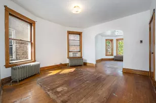 4505 N Artesian Ave, Chicago, IL 60625 - Photo 2