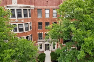 4117 N Sheridan Rd, Chicago, IL 60613 - Photo 2