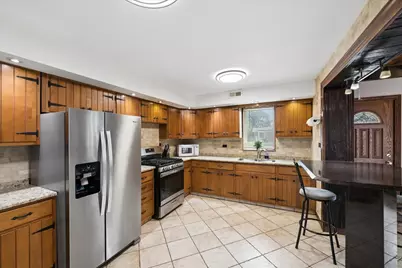 9719 Johanna Avenue, Franklin Park, IL 60131 - Photo 6