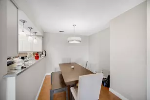 10420 Circle Dr, Oak Lawn, IL 60453 - Photo 12