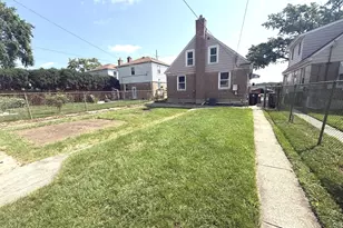 744 Gardner Rd, Westchester, IL 60154 - Photo 4