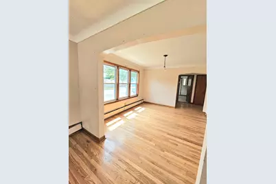 [Address not provided], Berwyn, IL 60402 - Photo 6