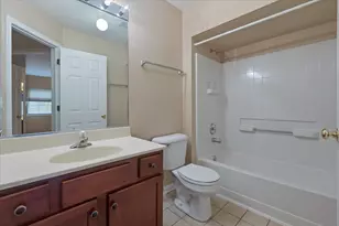 7509 Frontage Rd, Skokie, IL 60077 - Photo 26