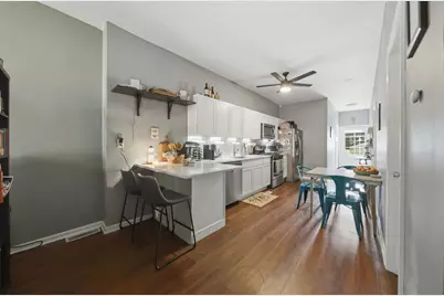 437 W 44th Place, Chicago, IL 60609 - Photo 8