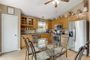 1507 Sunset Dr, McHenry, IL 60051 - Photo 8