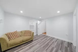 2433 W 46th Pl, Chicago, IL 60632 - Photo 8
