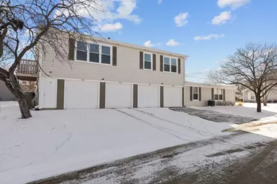 231 Nantucket Harbor #231, Schaumburg, IL 60193 - Photo 2