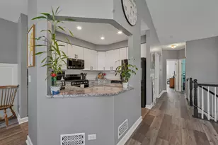 111 Terra Meadow Cir, Volo, IL 60020 - Photo 12
