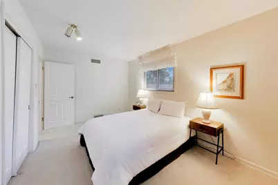 301 S Yale Avenue, Arlington Heights, IL 60005 - Photo 14
