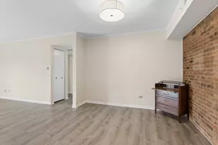 900 S River Rd, Des Plaines, IL 60016 - Photo 8