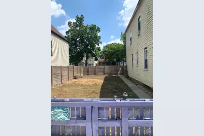 2208 N Lorel Avenue, Chicago, IL 60639 - Photo 4