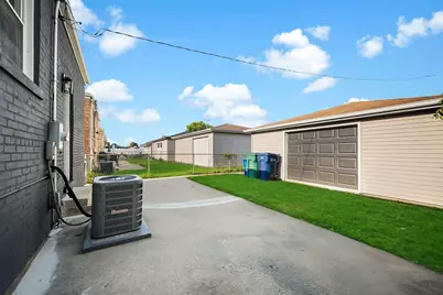 7823 Moody Avenue, Burbank, IL 60459 - Photo 26