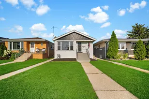 7823 Moody Ave, Burbank, IL 60459 - Photo 2