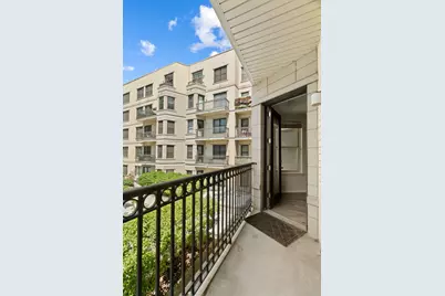 520 N Halsted Street #305, Chicago, IL 60642 - Photo 10