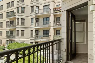 520 N Halsted St, Chicago, IL 60642 - Photo 10