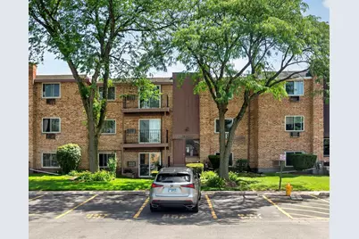 824 W College Boulevard #201, Addison, IL 60101 - Photo 1