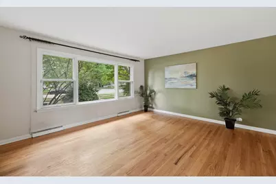 742 E Baldwin Road, Palatine, IL 60074 - Photo 2