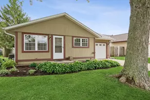 1406 Navajo Dr, Ottawa, IL 61350 - Photo 2