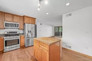 36897 N Nathan Hale Dr, Lake Villa, IL 60046 - Photo 8