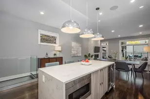 946 N Honore St, Chicago, IL 60622 - Photo 10