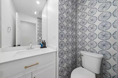 740 Thompson Boulevard, Buffalo Grove, IL 60089 - Photo 16