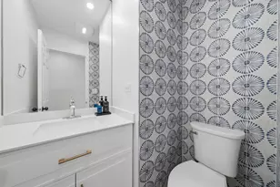 740 Thompson Blvd, Buffalo Grove, IL 60089 - Photo 16