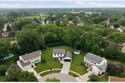 740 Thompson Boulevard, Buffalo Grove, IL 60089 - Photo 30