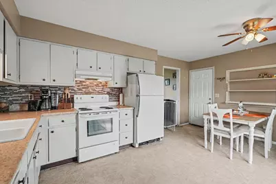 926 S 6th Avenue, Hoopeston, IL 60942 - Photo 12