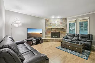 343 Arbor Glen Blvd, Schaumburg, IL 60195 - Photo 6