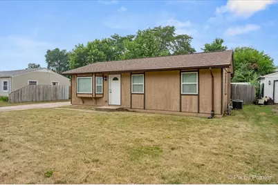 1106 Emerald Lane, Machesney Park, IL 61115 - Photo 2