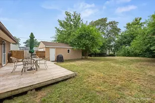 1106 Emerald Ln, Machesney Park, IL 61115 - Photo 4
