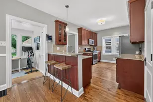 324 N Myrtle Ave, Elmhurst, IL 60126 - Photo 16