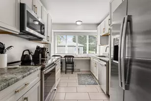 4 Fields E, Champaign, IL 61822 - Photo 6