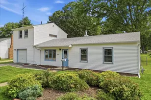 505 S 10th St, Oregon, IL 61061 - Photo 2