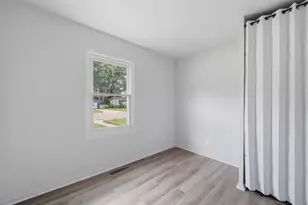 505 S 10th St, Oregon, IL 61061 - Photo 14