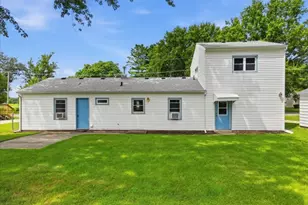 505 S 10th St, Oregon, IL 61061 - Photo 4