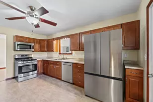 218 E Orleans St, Paxton, IL 60957 - Photo 14