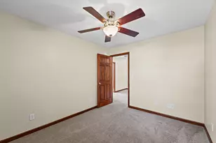 218 E Orleans St, Paxton, IL 60957 - Photo 32