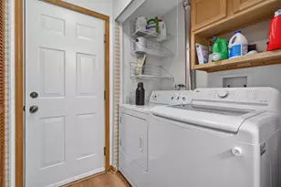 1465 Meadowsedge Ln, Carpentersville, IL 60110 - Photo 14