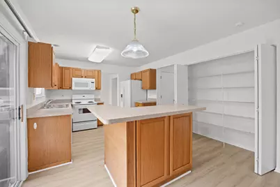10481 Somerset Lane, Huntley, IL 60142 - Photo 6