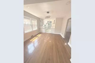 8926 S Paxton Avenue, Chicago, IL 60617 - Photo 18