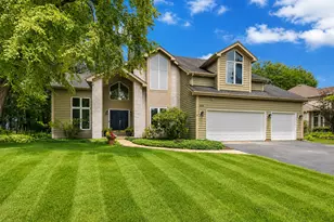 624 Bailey Dr, Batavia, IL 60510 - Photo 1