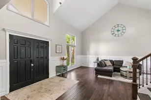 624 Bailey Dr, Batavia, IL 60510 - Photo 2