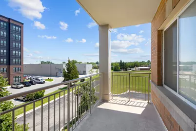 125 N Buffalo Grove Road #213, Buffalo Grove, IL 60089 - Photo 4