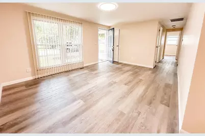 810 Fairoaks Drive, Champaign, IL 61821 - Photo 6