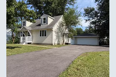 321 Janet Avenue, Darien, IL 60561 - Photo 2